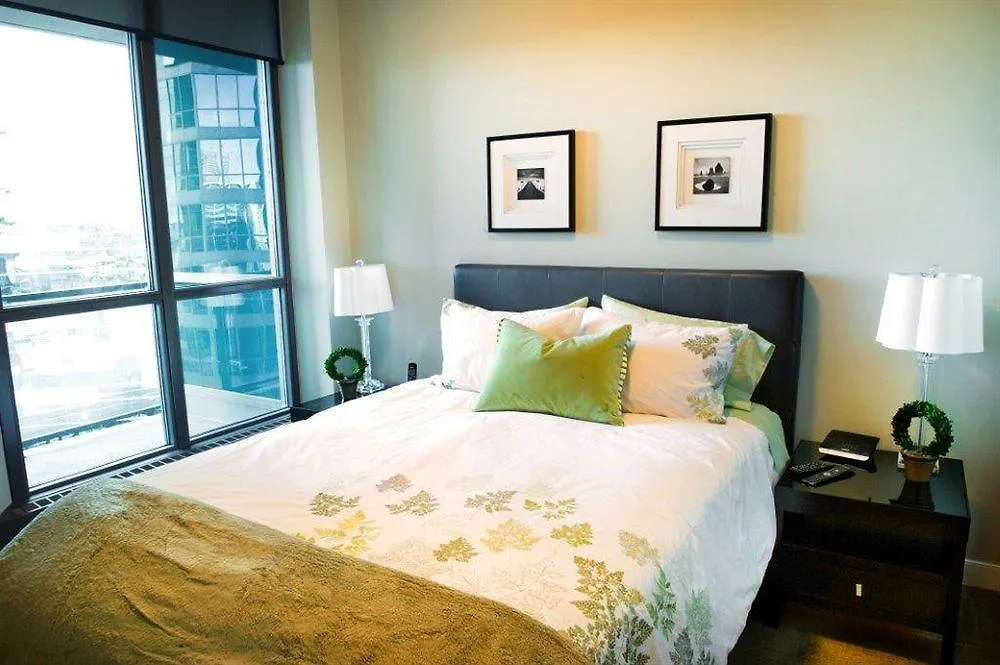 Executive Suites By Roseman - Keynote YYC 0*,