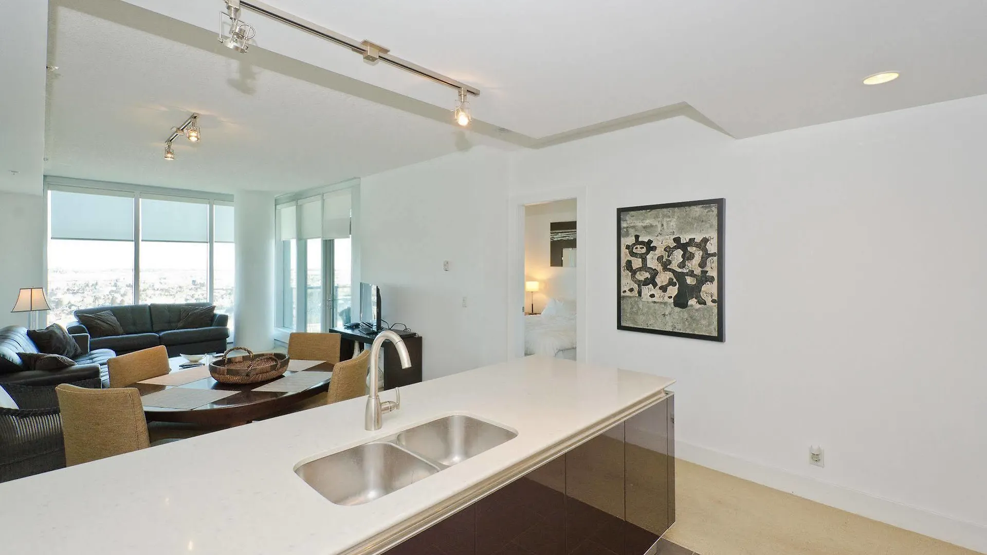 Appartamento Executive Suites By Roseman - Keynote YYC