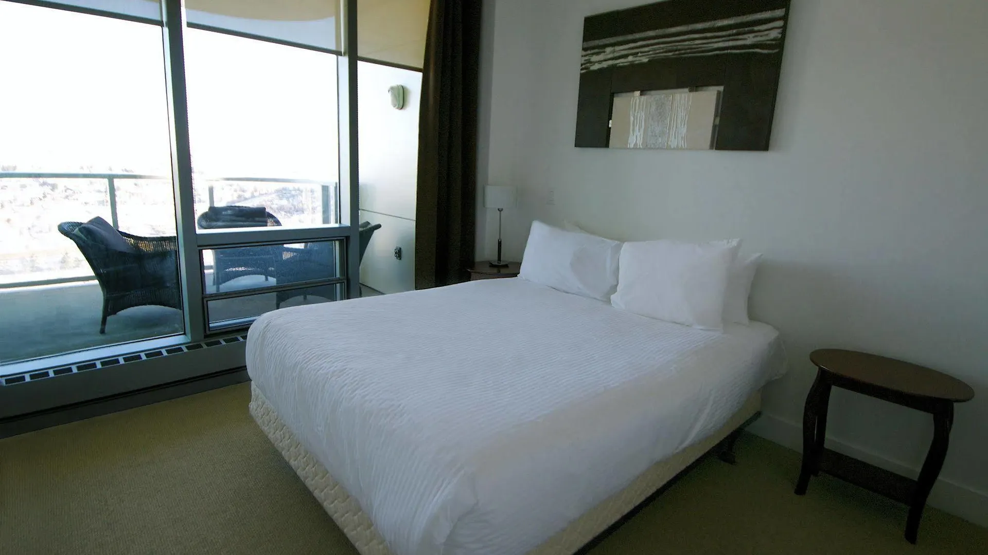 Appartamento Executive Suites By Roseman - Keynote YYC